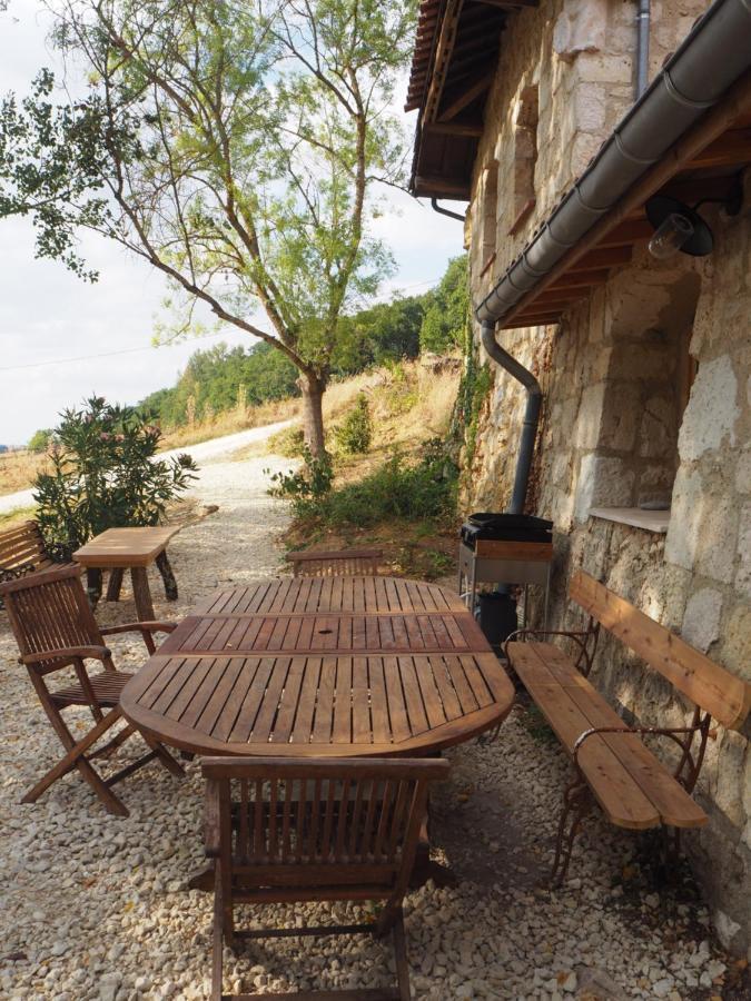 Gite Les Cabanes De Fallot Pour 15 Personnes - Piscine Naturelle L'isle-Bouzon Экстерьер фото